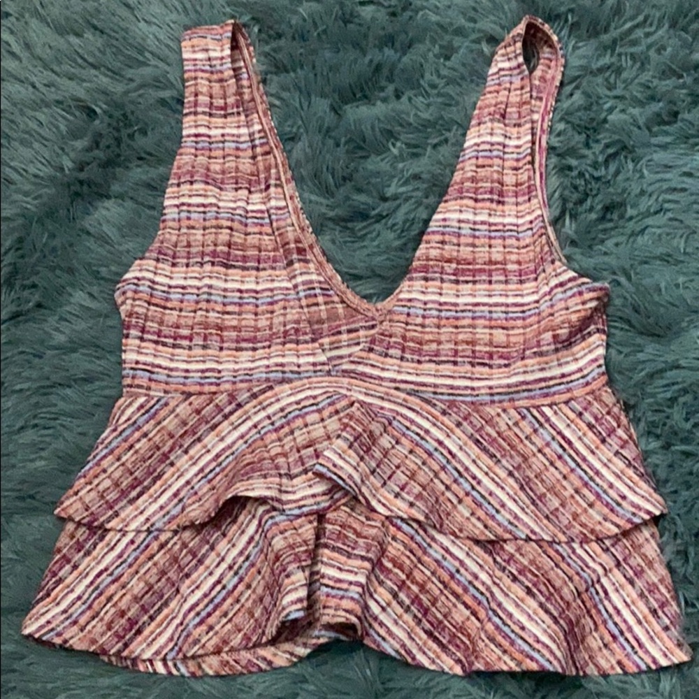 Small Low cut crop top